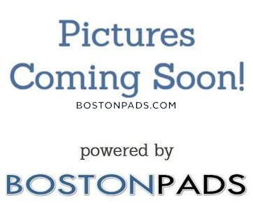 Fenway/kenmore 1 bedroom 1 baths in BOSTON Boston - $2,500 No Fee