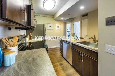 Medford 2 Bed 1 Bath MEDFORD  Wellington - $2,885 No Fee